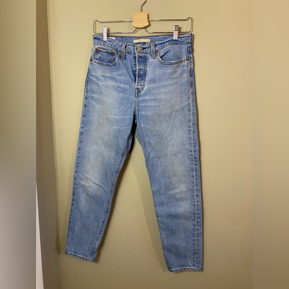 Levi’s Wedgie Jeans - Picture 3 of 9